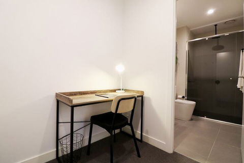 Queen Of Northcote Views Rejuvenate Stays - Surfers Gold Coast 4