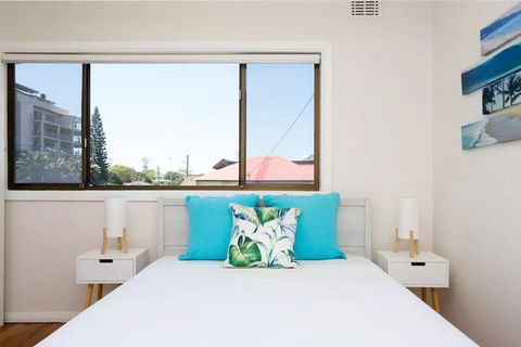 EJ Homes At The Entrance - Surfers Gold Coast 5