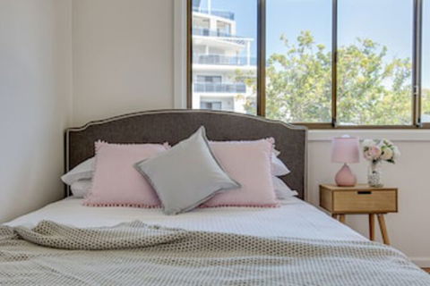 EJ Homes At The Entrance - Surfers Gold Coast 0
