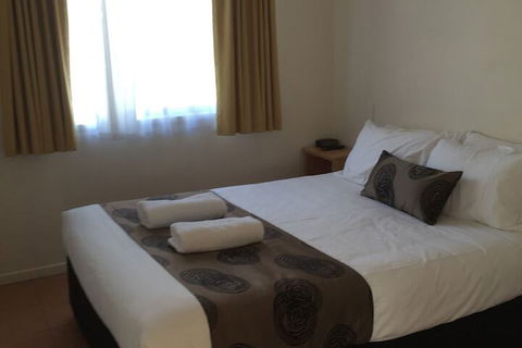NRMA Bowen Beachfront Holiday Park - Surfers Gold Coast 1
