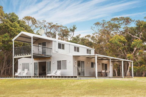 Margaret River Farmhouse - Surfers Gold Coast 5