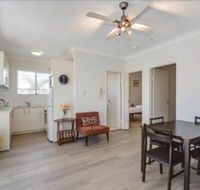 Surf Side Palms 12 - Surfers Gold Coast