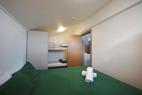 Alpine Heights 1 Bedroom Penthouse MHA - Surfers Gold Coast 2