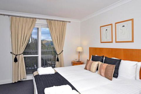 Villa Executive 2br Valley Views Resort Condo Located Within Cypress Lakes Resort (nothing Is More Central) - Surfers Gold Coast 3