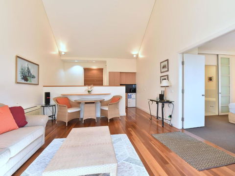 Villa Spa Executive 1br Champagne Resort Condo Located Within Cypress Lakes Resort (nothing Is More Central) - Surfers Gold Coast 3