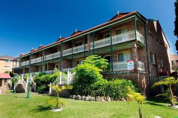 Birchgrove Terrace Unit 3 - Surfers Gold Coast 6
