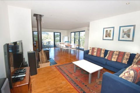 Via Nuova - Surfers Gold Coast 0