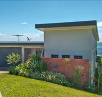 Blue Crab Beach House - Surfers Gold Coast