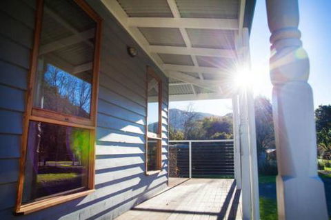 Growlers Creek Lodge - Surfers Gold Coast 2