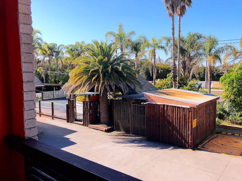 Central Jetty Motel - Surfers Gold Coast 1