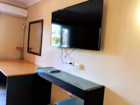 Central Jetty Motel - Surfers Gold Coast 5