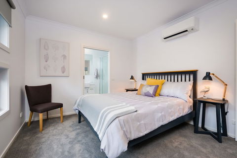 Albury Yalandra Apartment 5 - Surfers Gold Coast 2