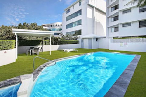 Cotton Tree Absolute Waterfront - Surfers Gold Coast 0