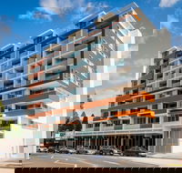 Stylish Apartment near Airport  Station - Surfers Gold Coast