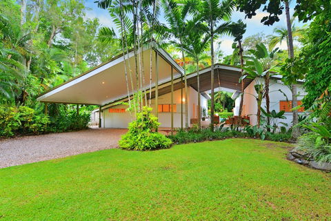 Pavilions In The Palms - Surfers Gold Coast 1
