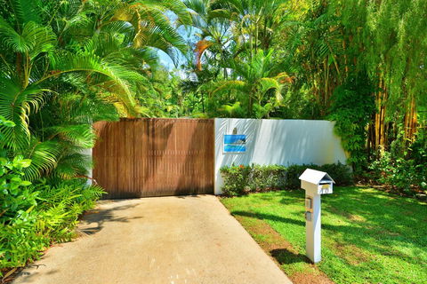 Pavilions In The Palms - Surfers Gold Coast 0