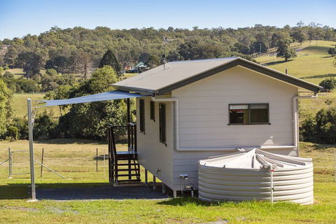 Valley Cabins By The Creek - Surfers Gold Coast 2