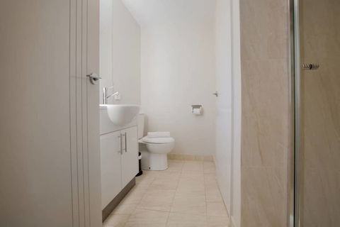 70 Greenbell Doncaster - Surfers Gold Coast 5