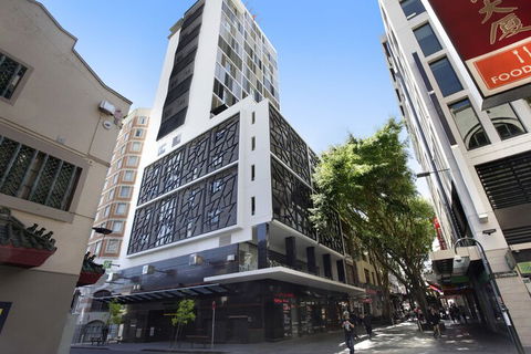 CBD Apartment In Perfect Location - Surfers Gold Coast 1
