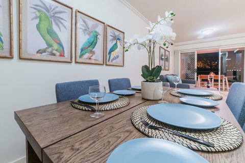 Absolute Riverfront One Bedroom Apartment - Surfers Gold Coast 6