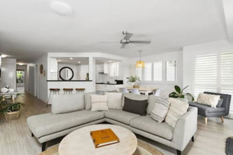 Your Luxury Escape - Karinya At Surfside - Surfers Gold Coast 0