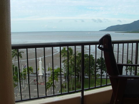 Cairns Apartment Esplanade Ocean Views - Surfers Gold Coast 0