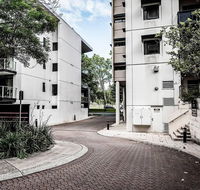 Two bedroom Apt next to Perth CBD with Parking. - Surfers Gold Coast