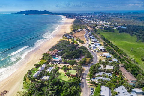 A PERFECT STAY - 3 Salty Sisters - Surfers Gold Coast 1