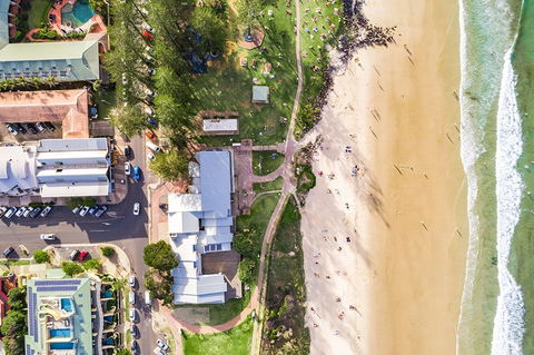 Your Luxury Escape - On The Bay 2 - Surfers Gold Coast 1