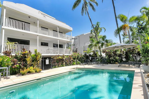 Seascape Holiday-Tropical Reef Apartment - Surfers Gold Coast 0