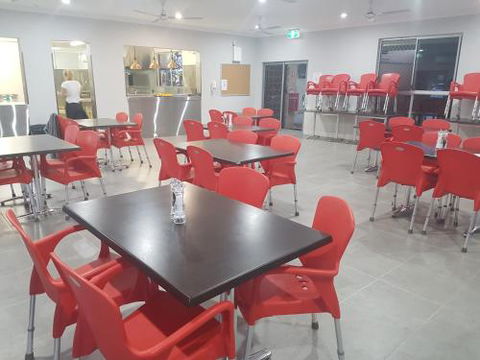 YAL Cairns A Motel That Makes A Difference - Surfers Gold Coast 5