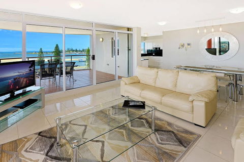 Sunrise Apartments Tuncurry - Surfers Gold Coast 0