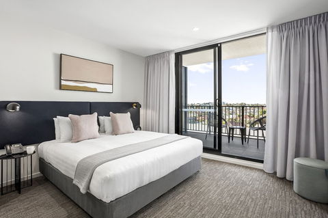 Quest Preston - Surfers Gold Coast 6