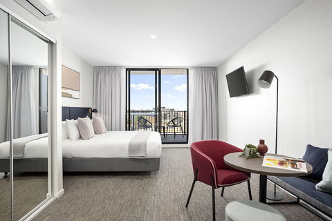 Quest Preston - Surfers Gold Coast 5