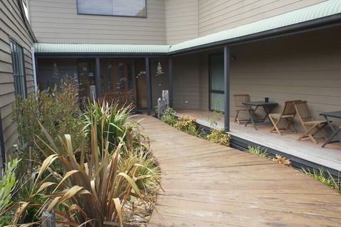 Venus Escapes Guesthouse - Surfers Gold Coast 1