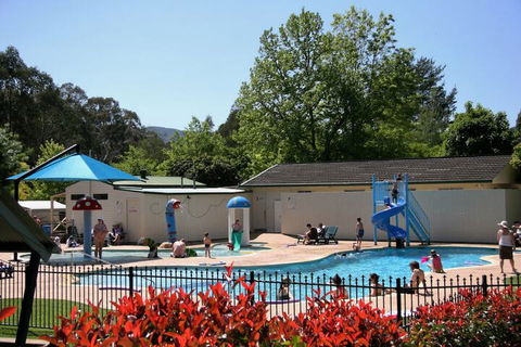 Porepunkah Pines Holiday Park - Surfers Gold Coast 5
