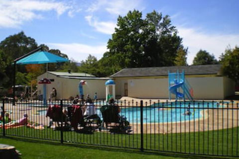 Porepunkah Pines Holiday Park - Surfers Gold Coast 4