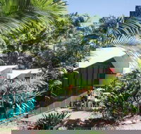 Dougies Backpackers - Surfers Gold Coast