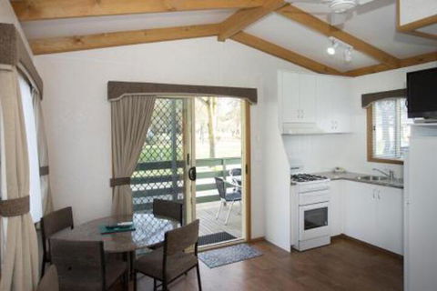 Barossa Tourist Park - Surfers Gold Coast 0