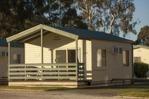 Barossa Tourist Park - Surfers Gold Coast 1