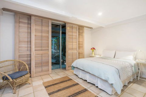 12 Childe Street Byron Bay Absolute Belongil Summerhouse - Surfers Gold Coast 5