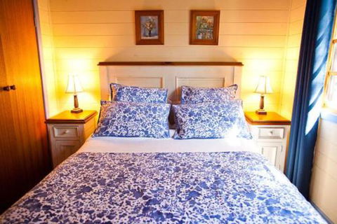 Minimbah Farm Cottages Family Farmstay Choose From 2 & 3 Bedroom Cottages & 6 Bedroom House - Surfers Gold Coast 2