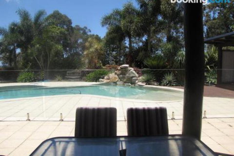 Takura Heights Modern Country Apartment With Pool Access - Surfers Gold Coast 4