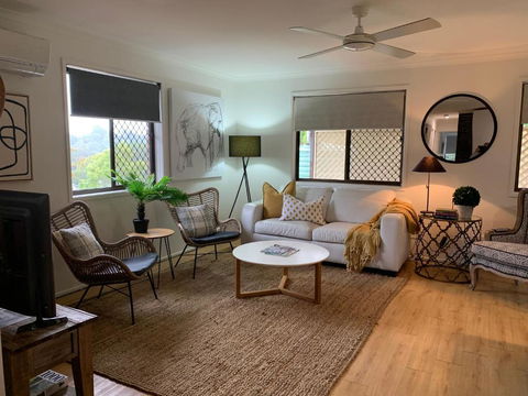 Maleny Arthouse Cottage - Surfers Gold Coast 1