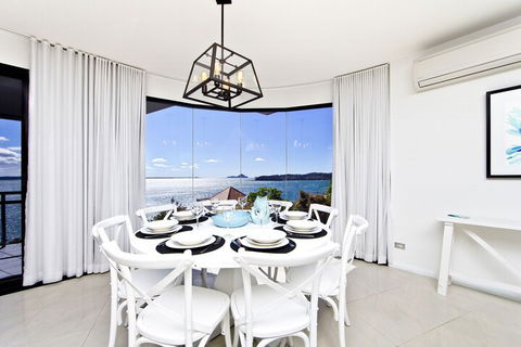 The Ultimate Ocean View A Luxury Home - Surfers Gold Coast 1