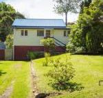 Pet Friendly Beach Cottage at Ballingalla - Surfers Gold Coast