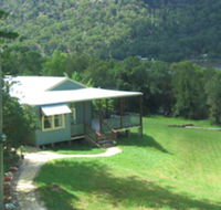 Singletons Retreat - Surfers Gold Coast