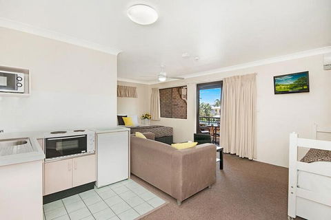 Byron BaySide Central Studio Apartments - Surfers Gold Coast 6