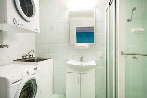 Byron BaySide Central Studio Apartments - Surfers Gold Coast 7