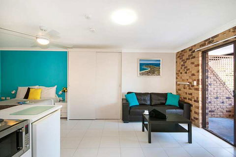 Byron BaySide Central Studio Apartments - Surfers Gold Coast 5